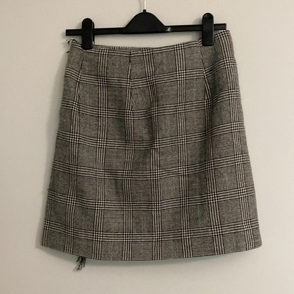 INES De La Fressange  Uniqlo Wool Black & White Houndstooth Tweed Wrap Medium‌ - Picture 7 of 13